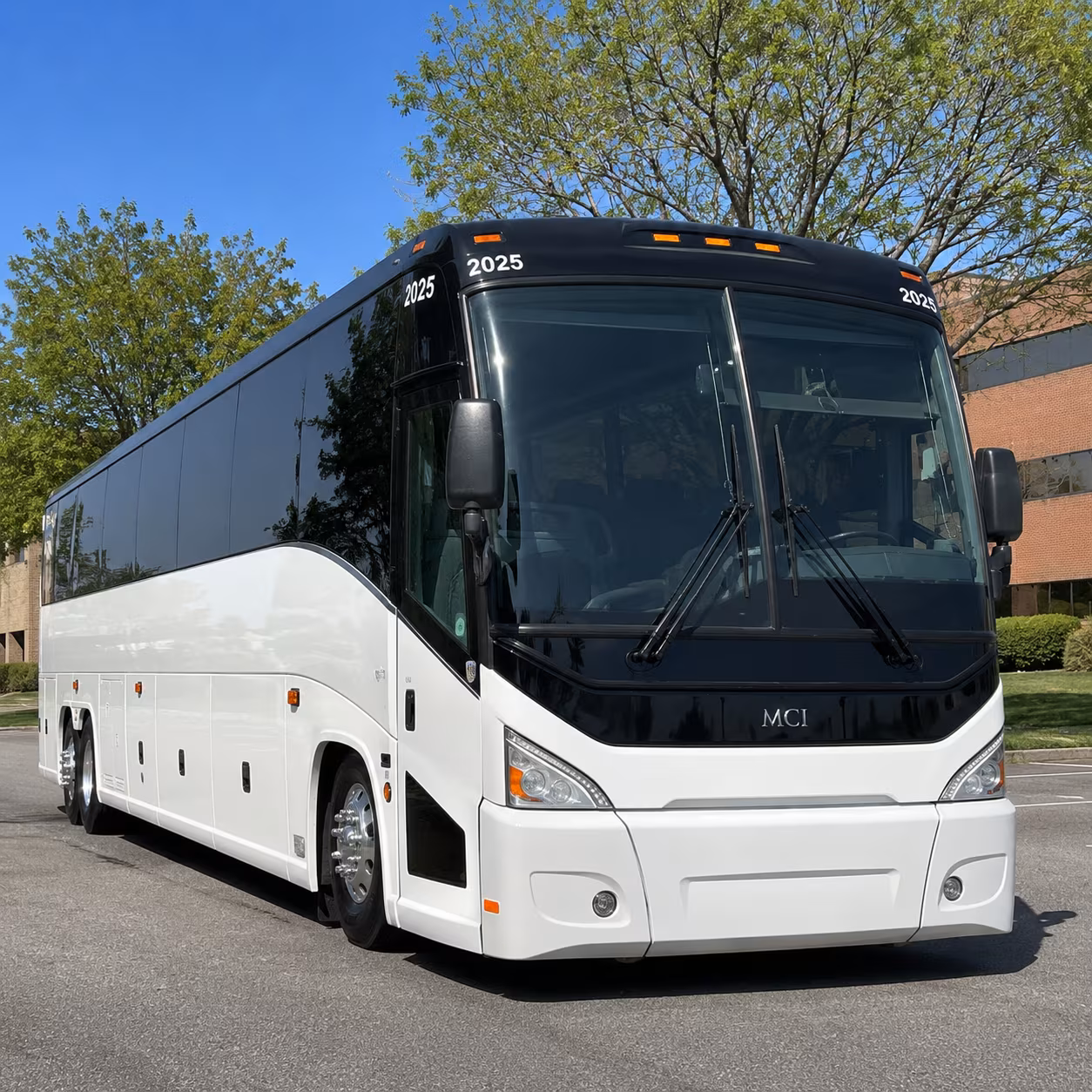 charter buses to thalia mara hall and downtown jackson concert venues