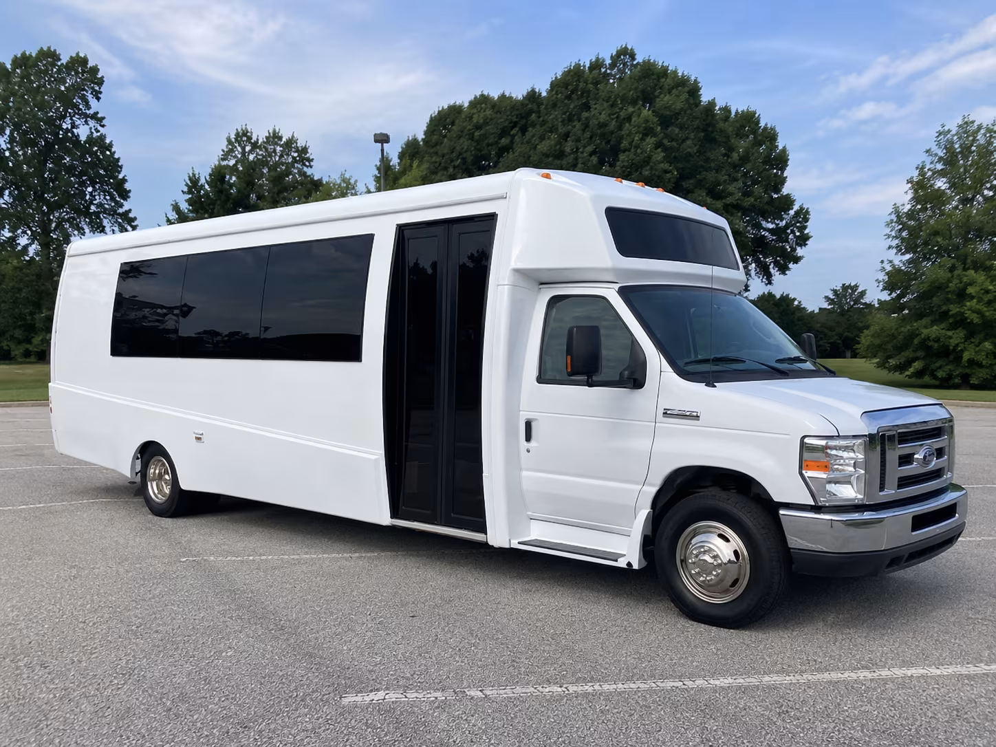clinton 18 passenger party bus