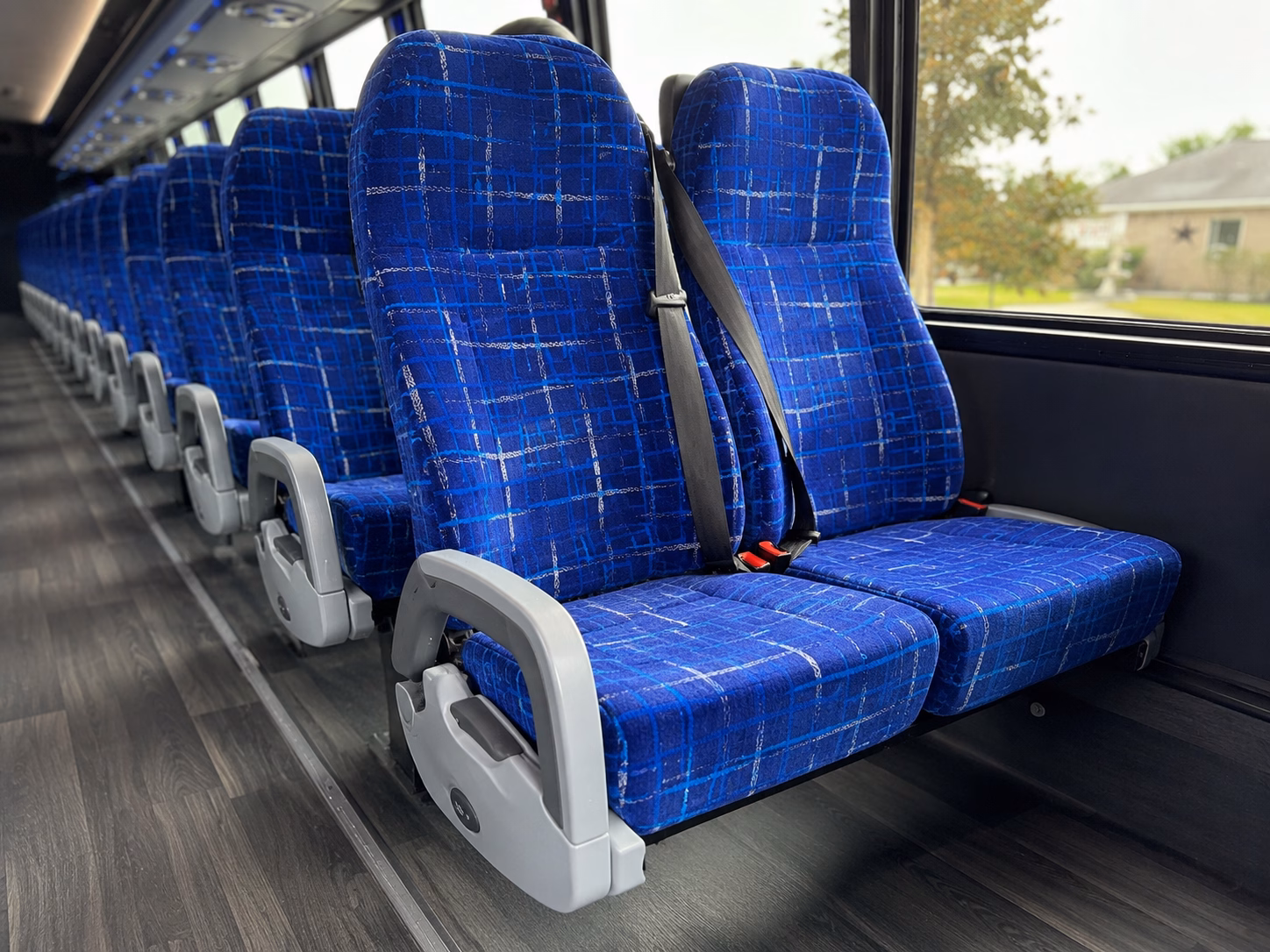 long distance corporate charter buses from clinton to anywhere in mississippi